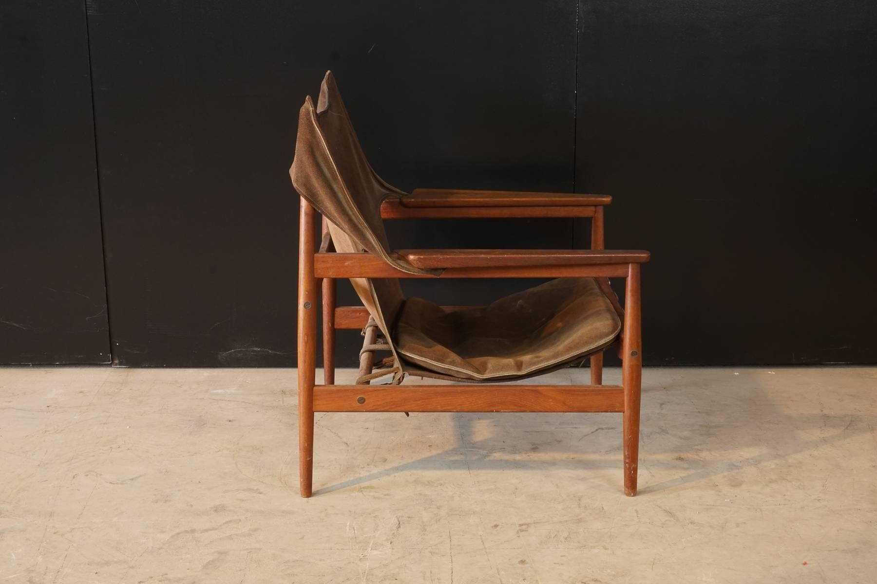 Rare Hans Olsen Safari Chair with Suede Leather, Sweden, circa 1960 In Good Condition In Nashville, TN