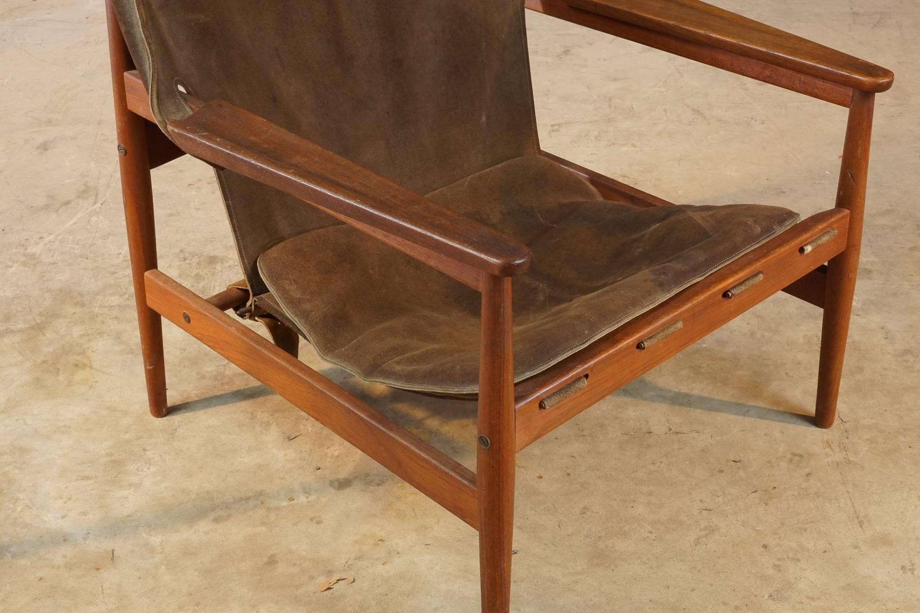 Rare Hans Olsen Safari Chair with Suede Leather, Sweden, circa 1960 1