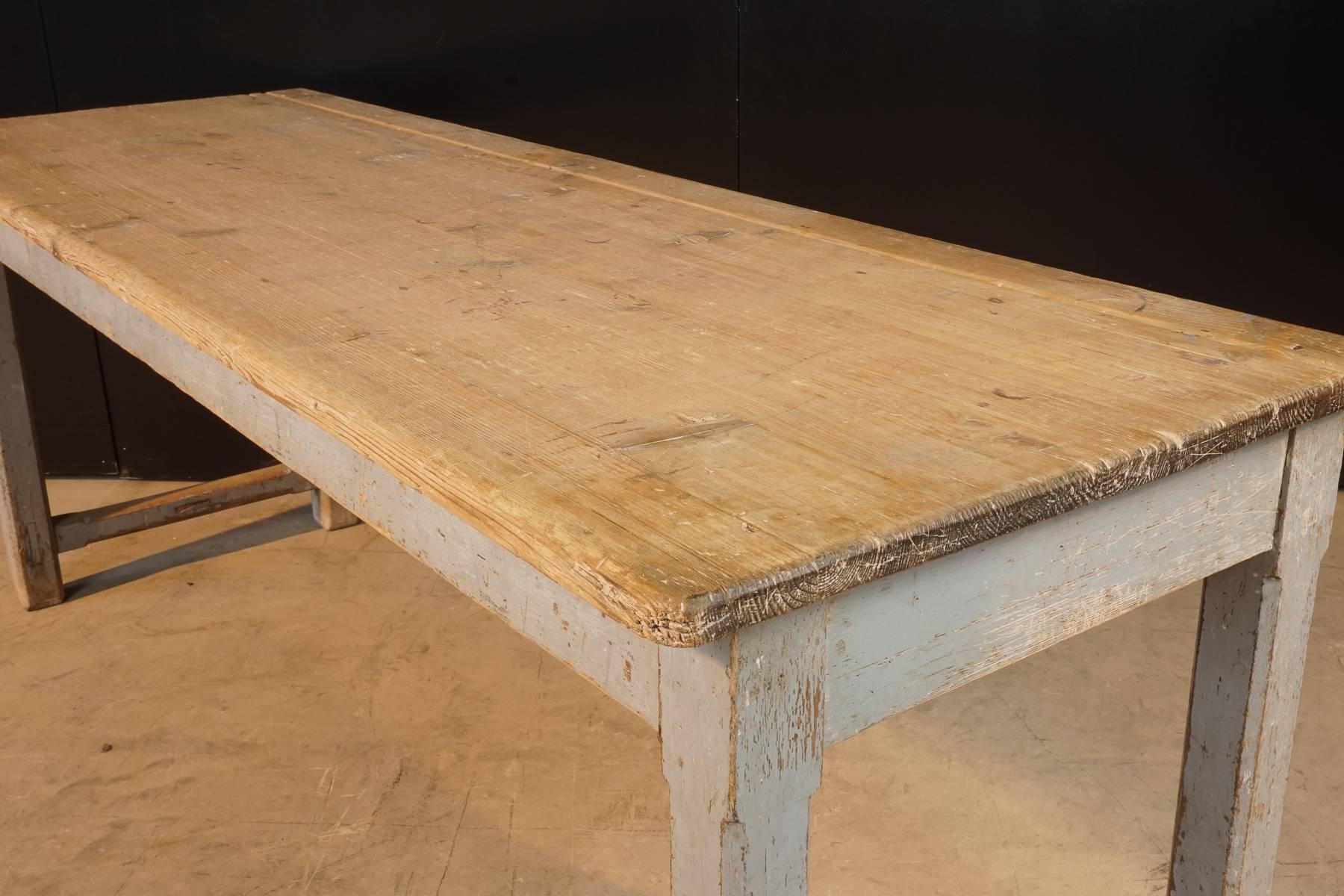 Early French School Table in Original Paint, circa 1900 In Good Condition In Nashville, TN