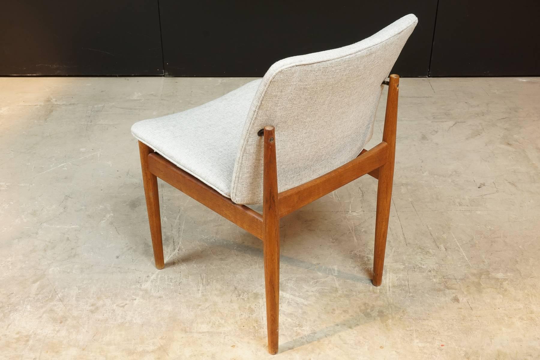 Danish teak wood and upholstery chair, model 191 by Finn Juhl for France & Daverkosen, manufactured in Denmark in the 1960s. Newly upholstered.