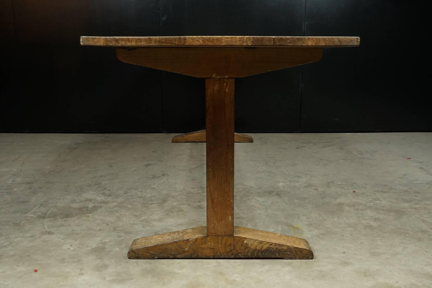 Mid-20th Century Oak Dining Table from England, circa 1960