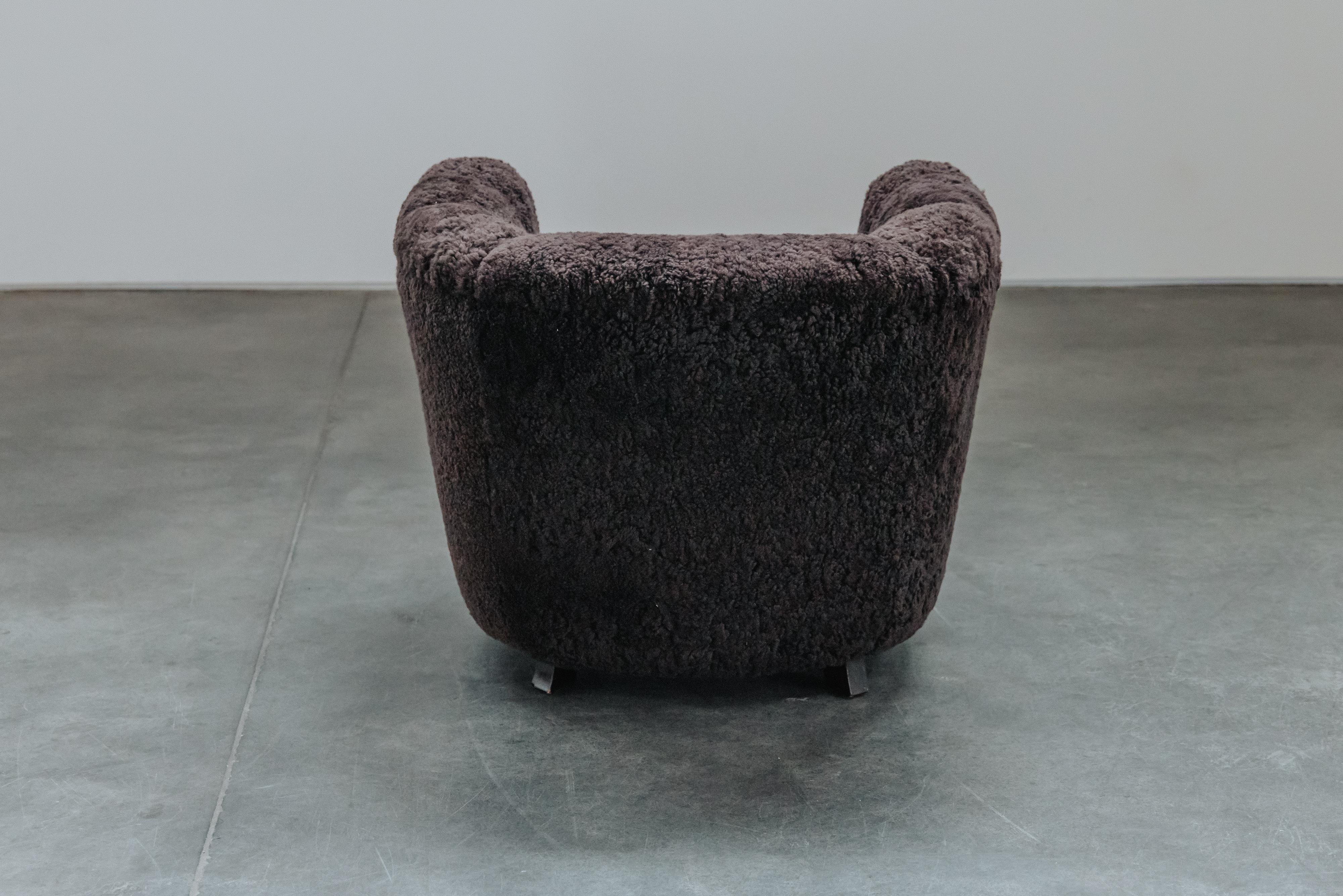 Milieu du XXe siècle Chaise d'ébéniste vintage en shearling du Danemark, Circa 1950 en vente