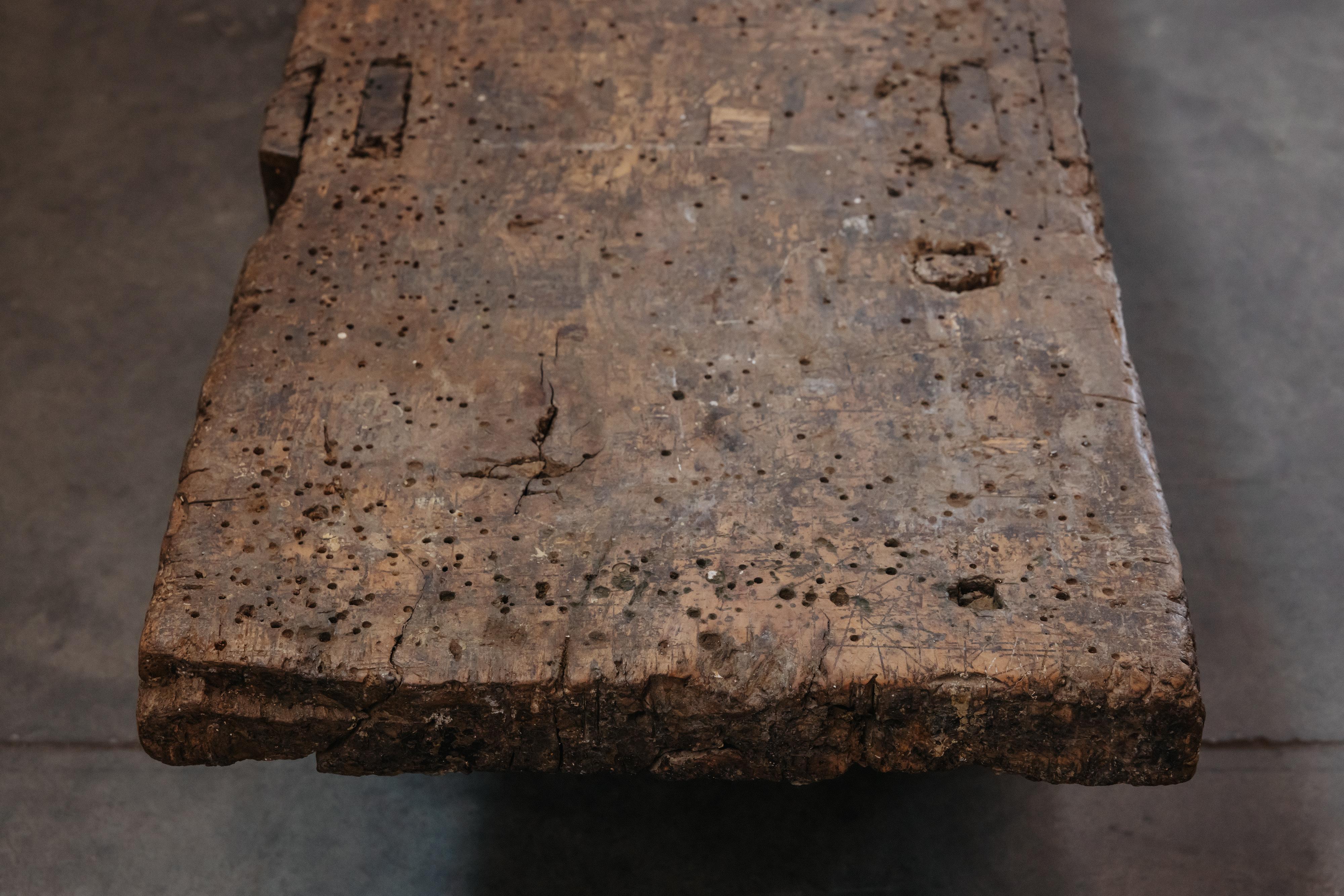 Mesa de centro primitiva de Francia, circa 1900 en venta 5