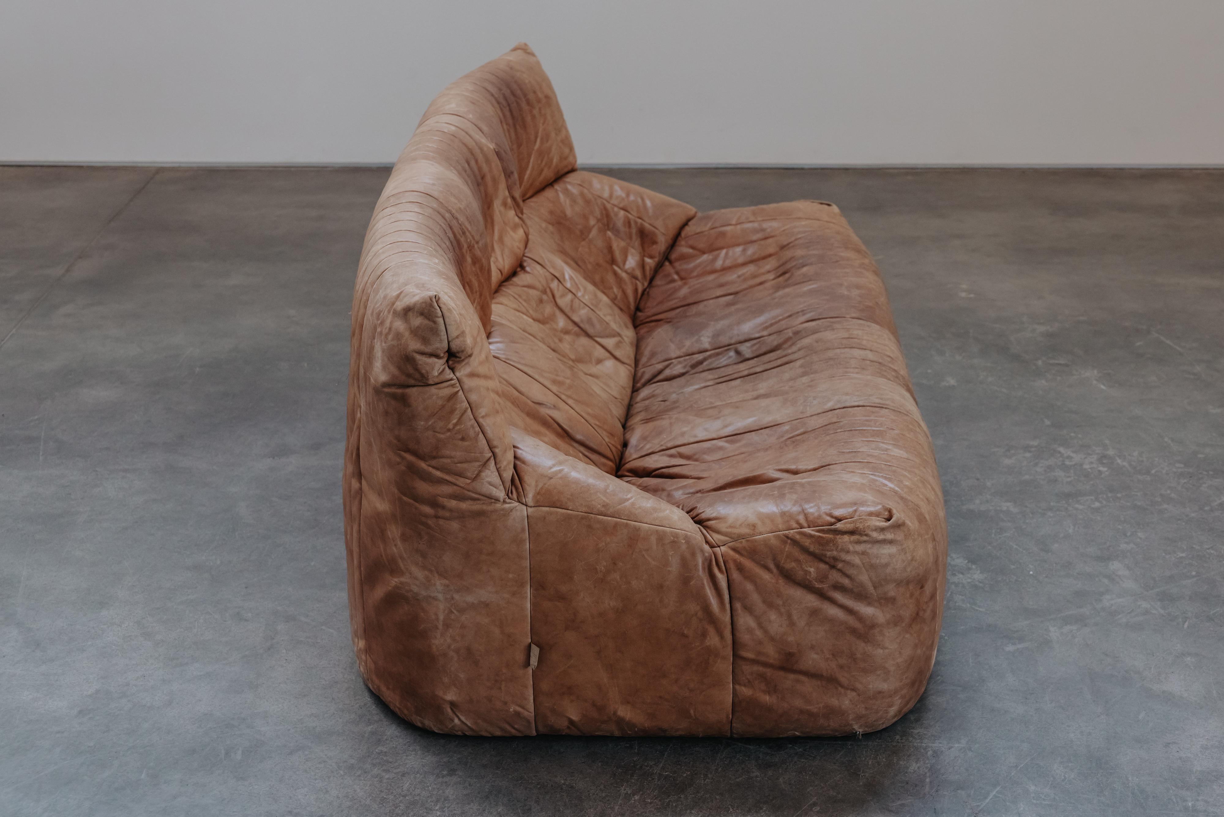 Vintage Leather Ligne Roset Sofa, Model Arelia, Circa 1970 For Sale 2