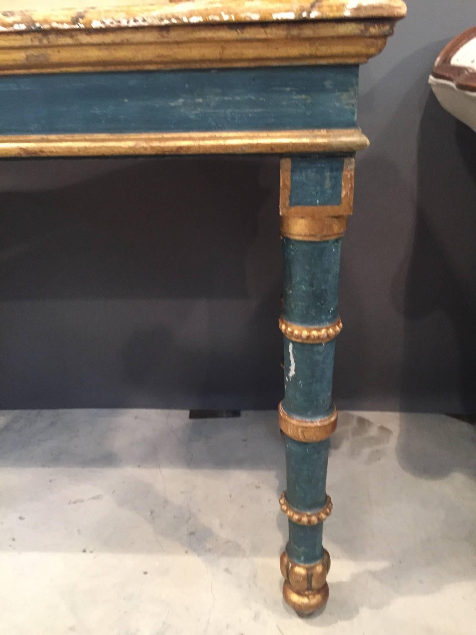 Italian 18th Century Painted and Giltwood Table with Faux Marble Top For Sale 6