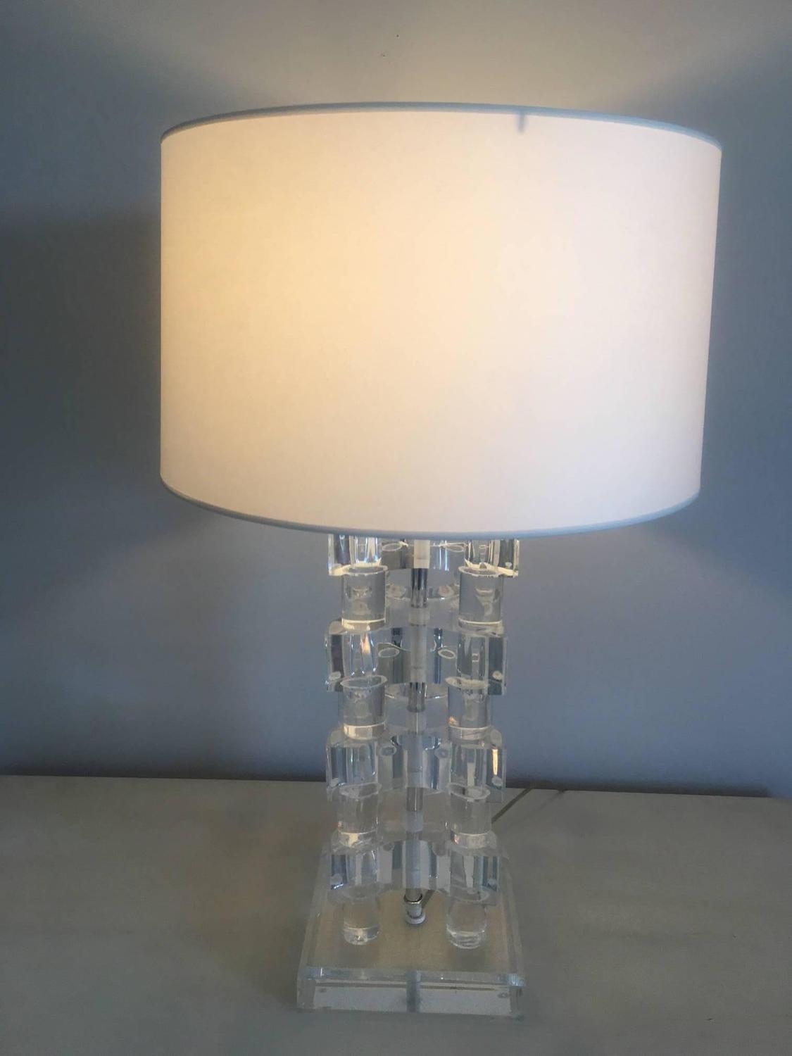 Vintage Lucite Lamp 96