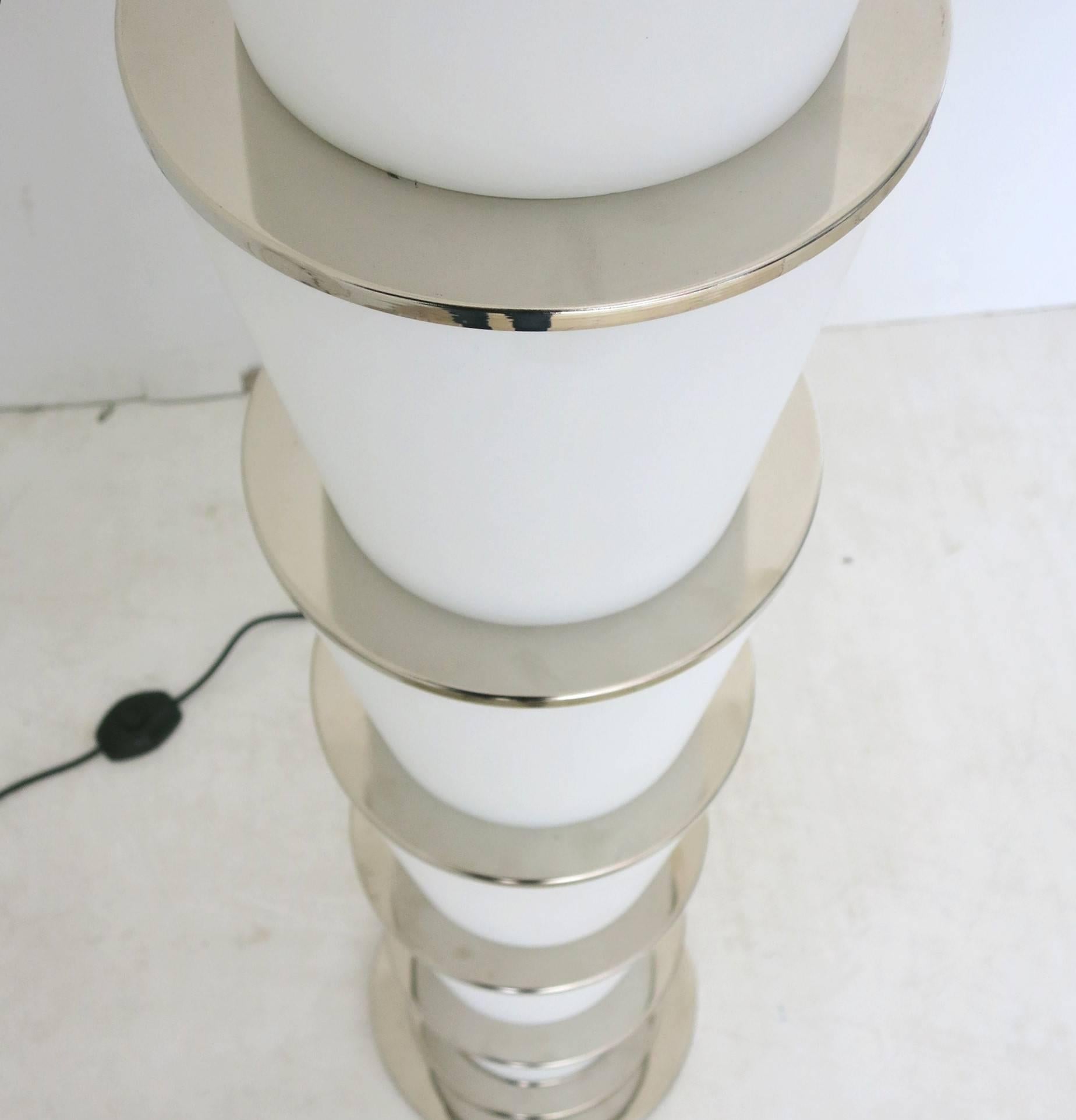 Frosted Glass Shades Floor Lamp FINAL CLEARANCE SALE In Excellent Condition In Los Angeles, CA