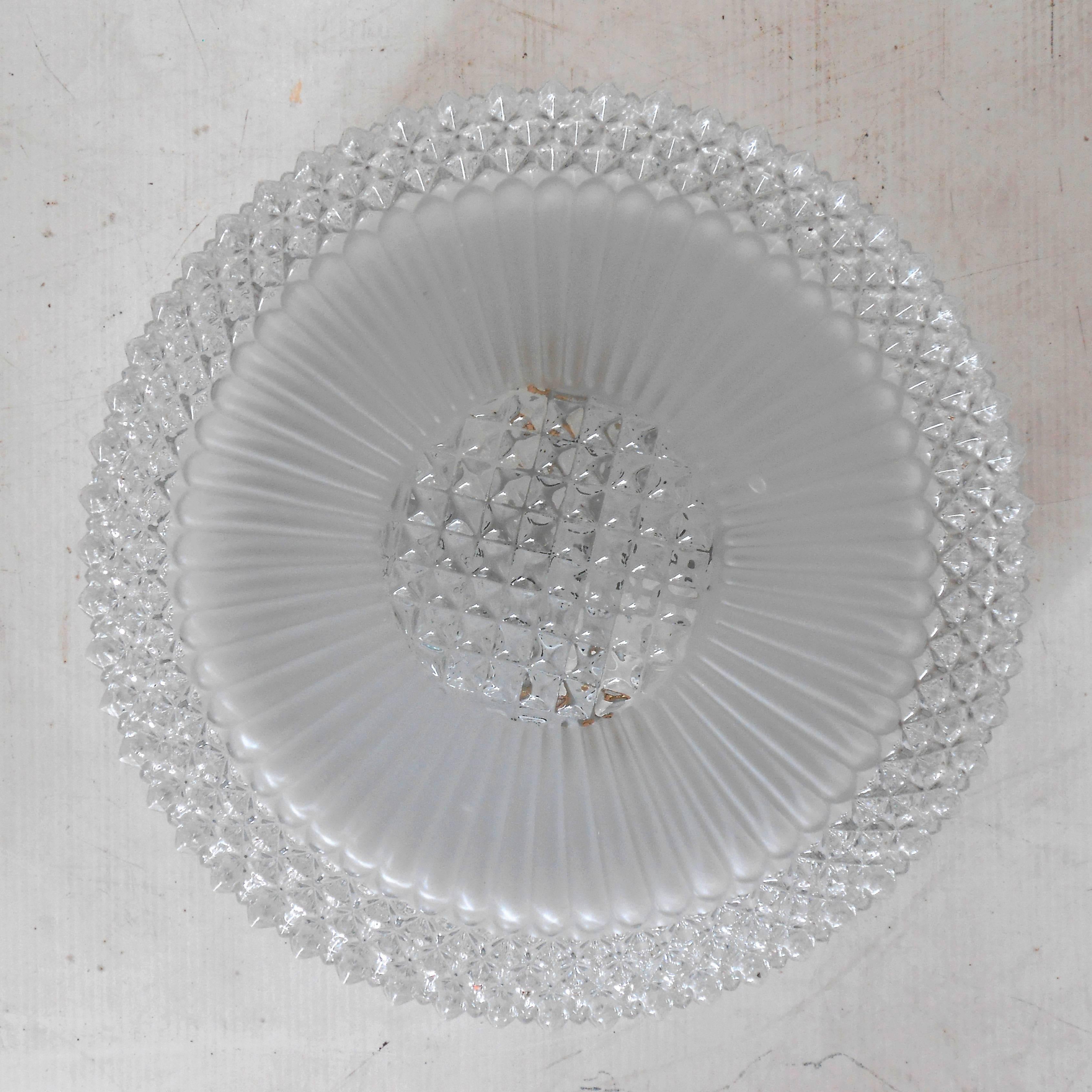 Italian vintage flush mount with clear textured Murano glass. / Made in Italy in the 1960's.
2 lights / max 40W each
Diameter: 11.5 inches / Height: 4 inches
1 in stock in Palm Springs currently ON SALE for $599!!!
Order Reference #: C208