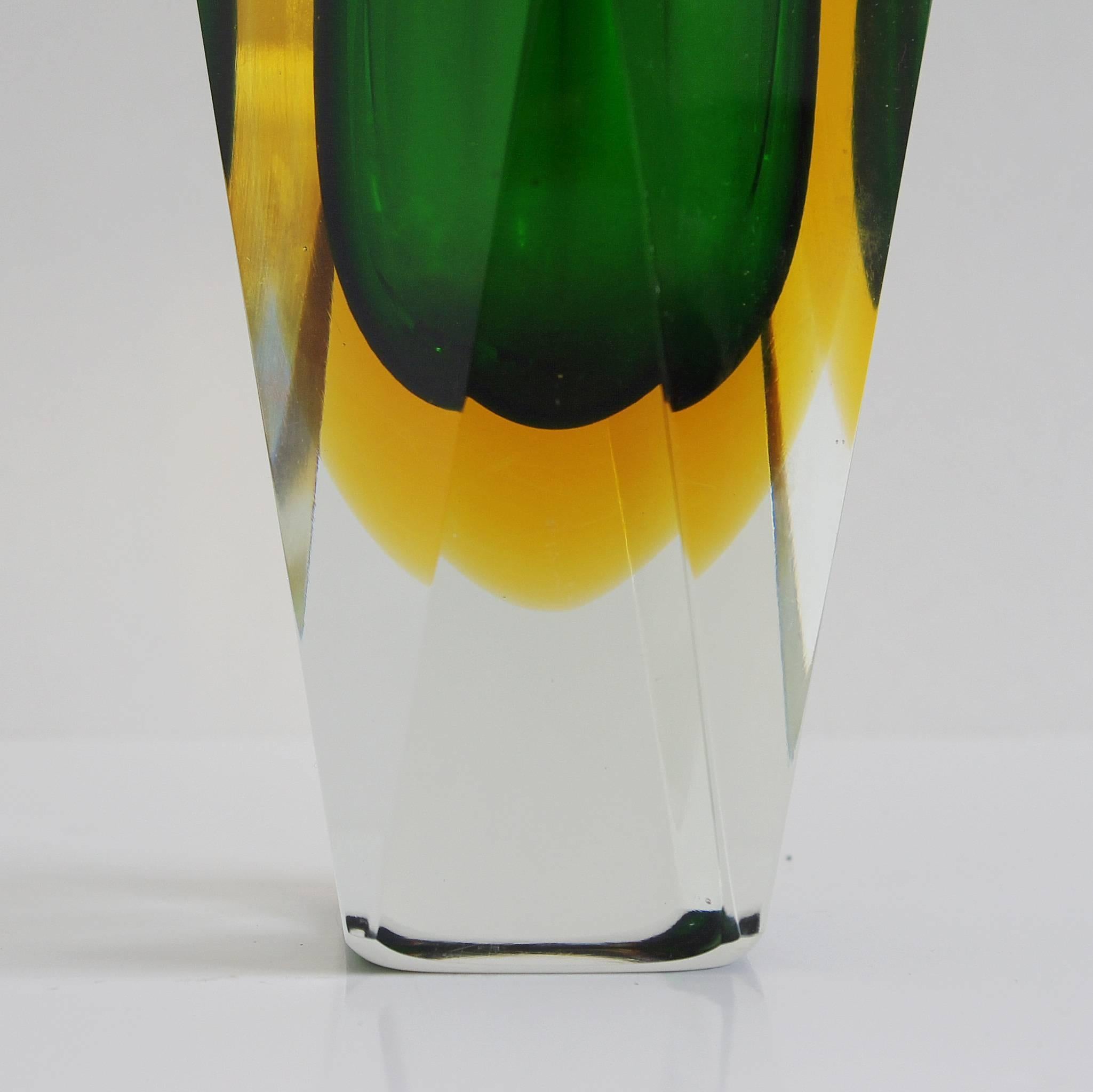 20th Century Italian Murano Glass Green and Yellow Sommerso Faceted Vase by Mandruzzato