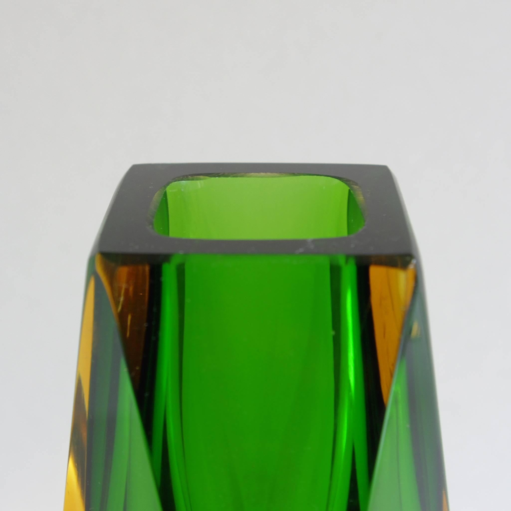 Italian Murano Glass Green and Yellow Sommerso Faceted Vase by Mandruzzato 1