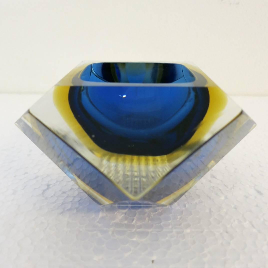 Italian blue and yellow Murano glass faceted bowl, with Sommerso technique.
