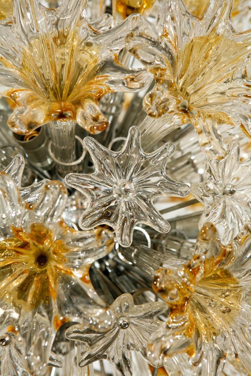 Venini Esprit Murano Glass Floral Chandelier In Excellent Condition In Los Angeles, CA