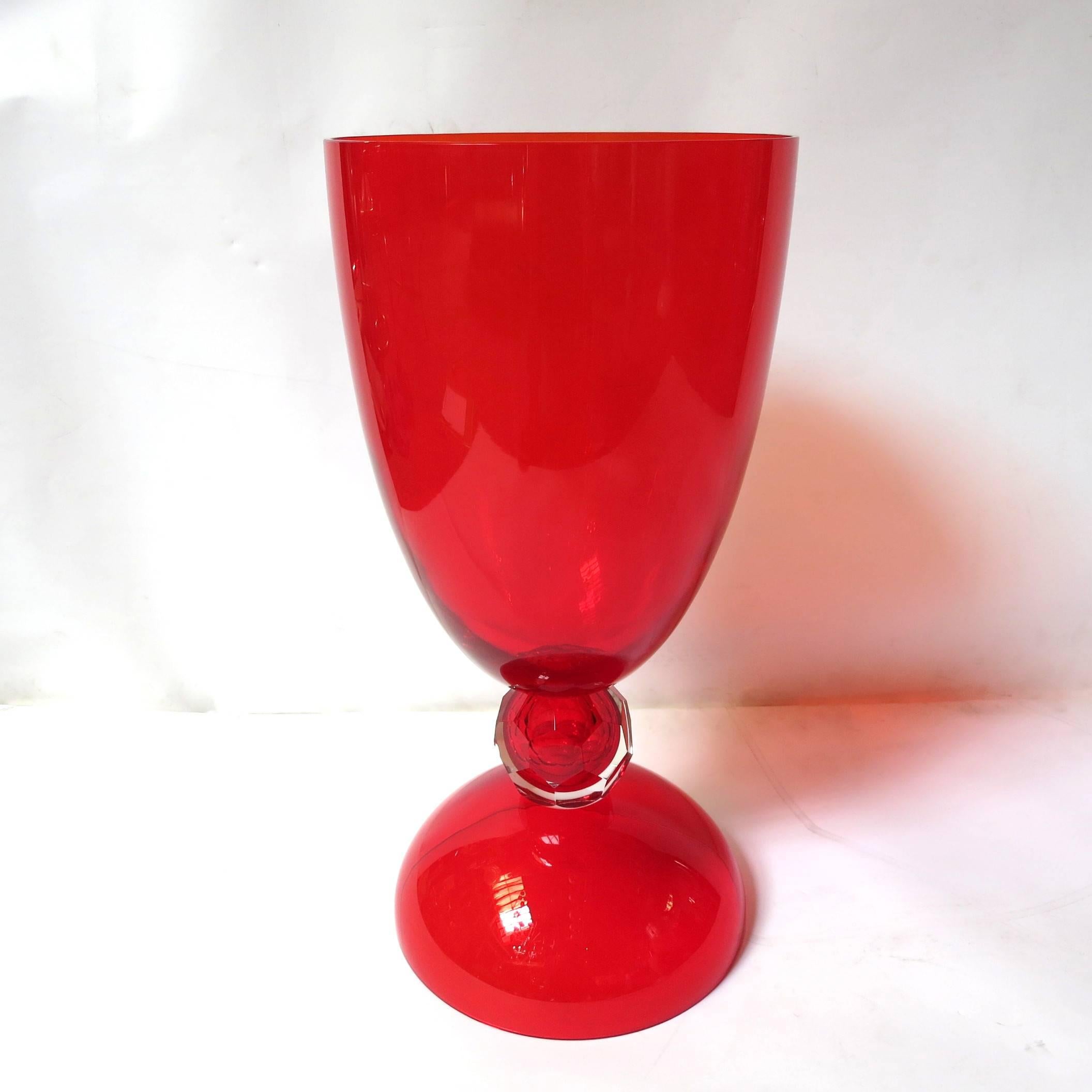 Red Murano glass urn or vase designed by Alberto Dona for Fabio Ltd  
Signed “Alberto Dona’ Murano” on the base / Made in Italy 
Height: 24 inches / Diameter: 12 inches 
2 in stock in Palm Springs currently ON 40% OFF SALE for $1,499 each !!! 
Order