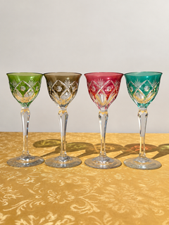 Set di 4 bicchieri da vino Hock in cristallo boemo colorato e tagliato, anni '60