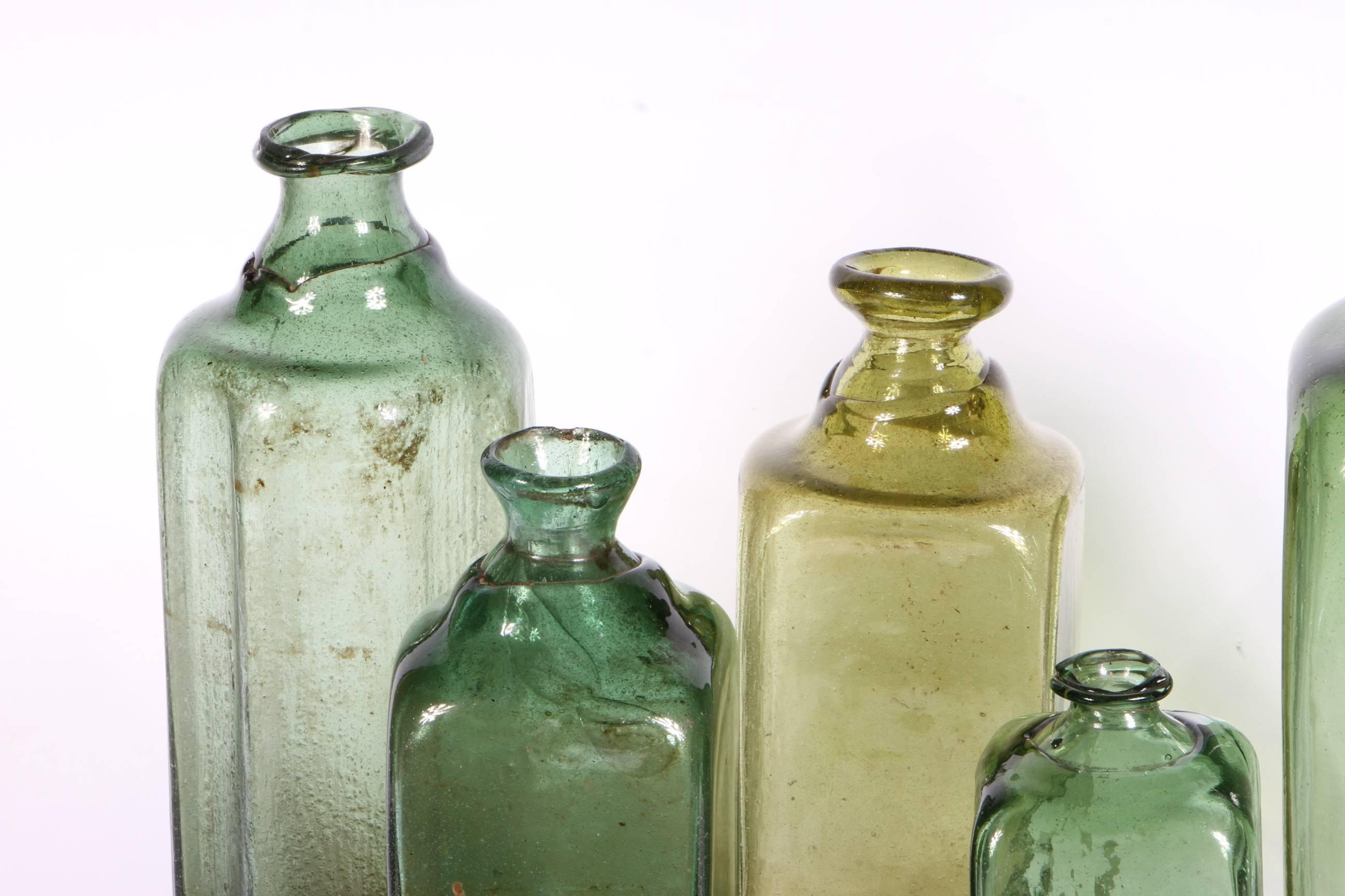 Collection of Five 15th-16th Century European Bottles In Good Condition In Bridgeport, CT