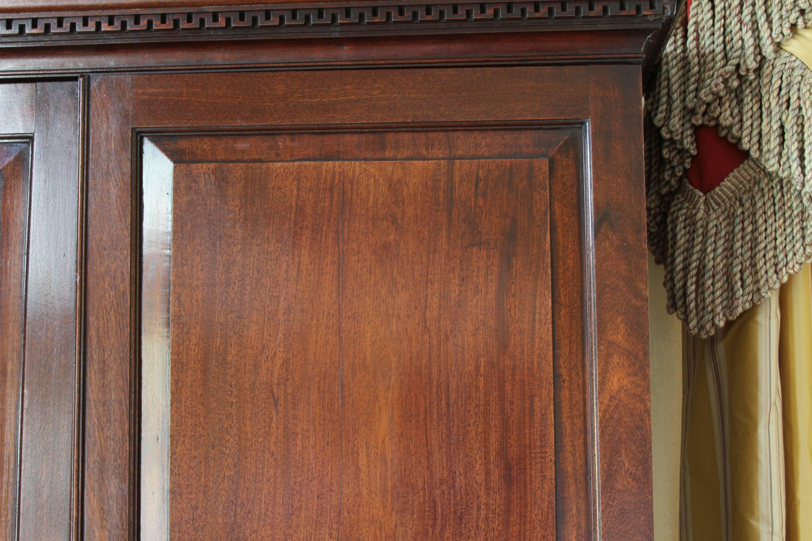 Antique American Mahogany Secretary Bookcase, circa 1760-1770 5