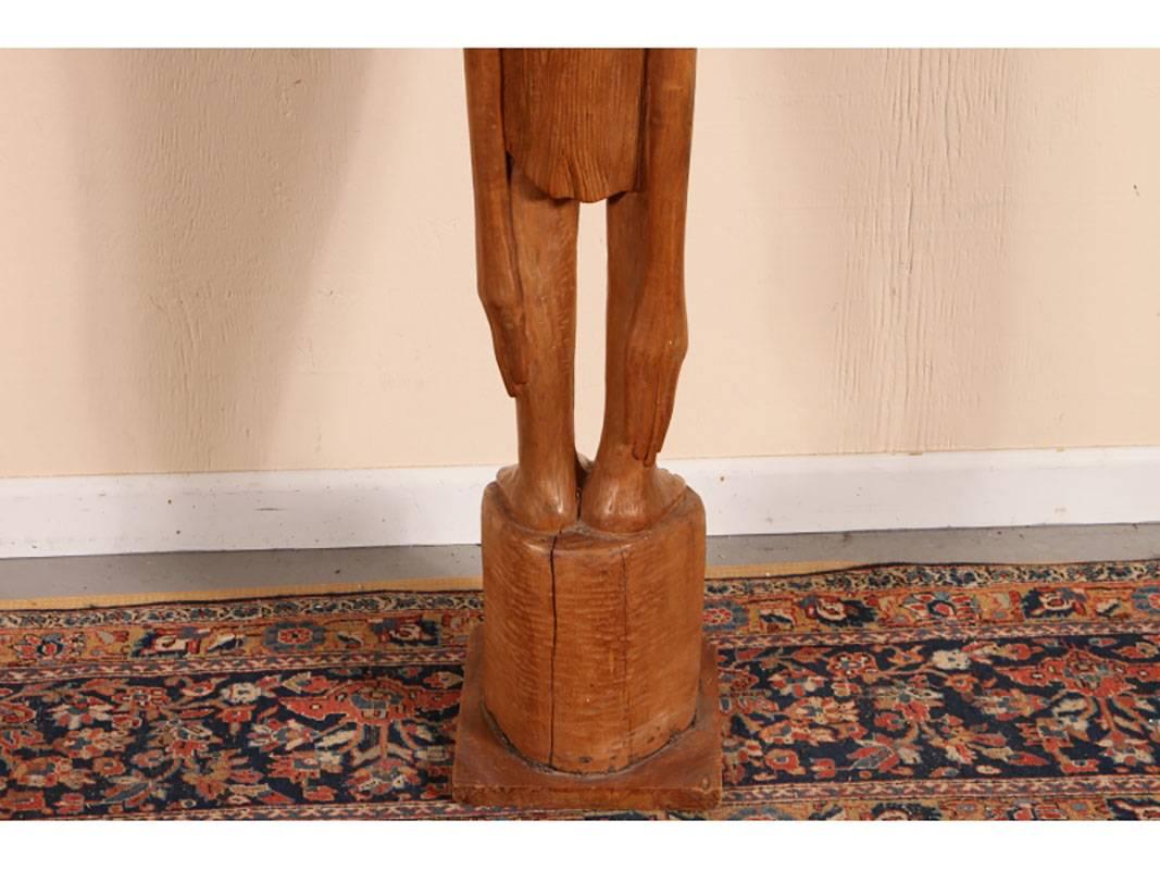 Roger Francois (Haïti, 1928-2013) Sculpture figurative en bois Bon état - En vente à Bridgeport, CT