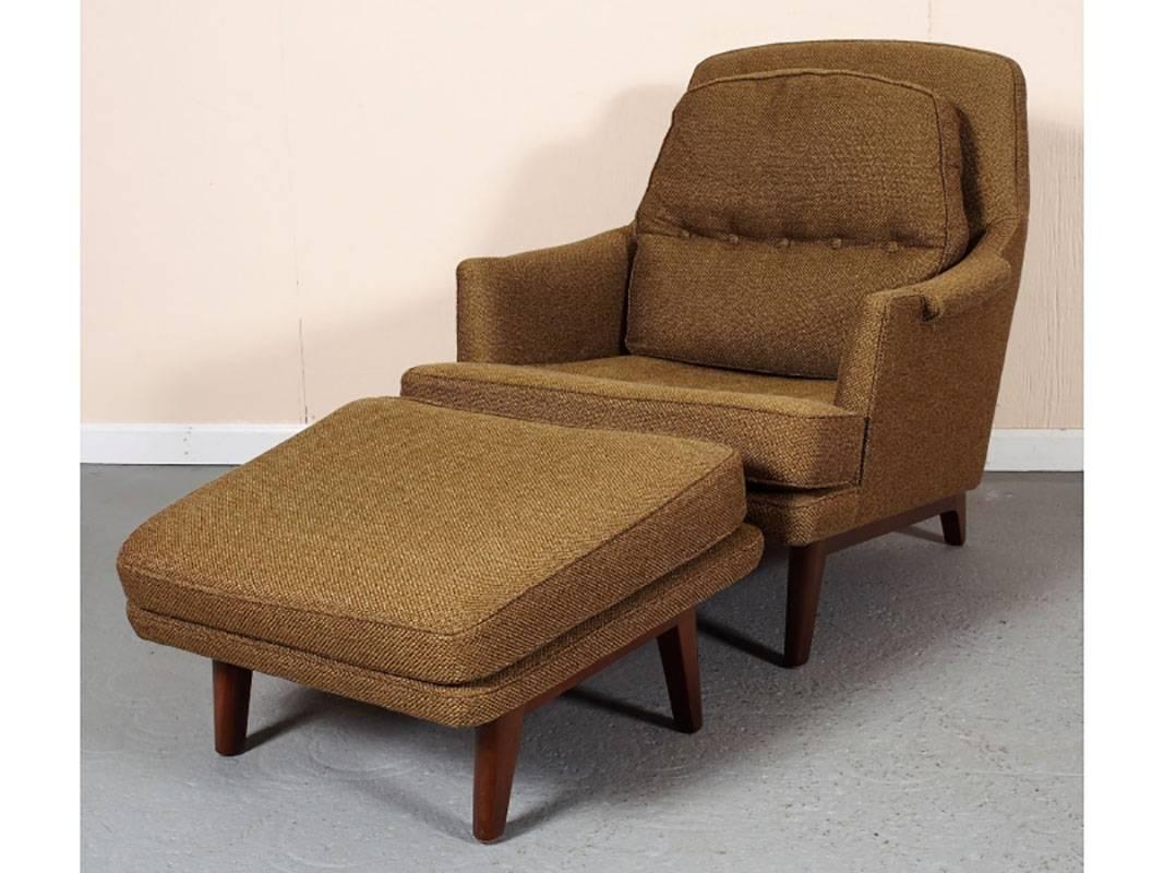 Mid-Century Modern Mid Century Lounge Chair and Ottoman By Roger Sprunger For Dunbar
