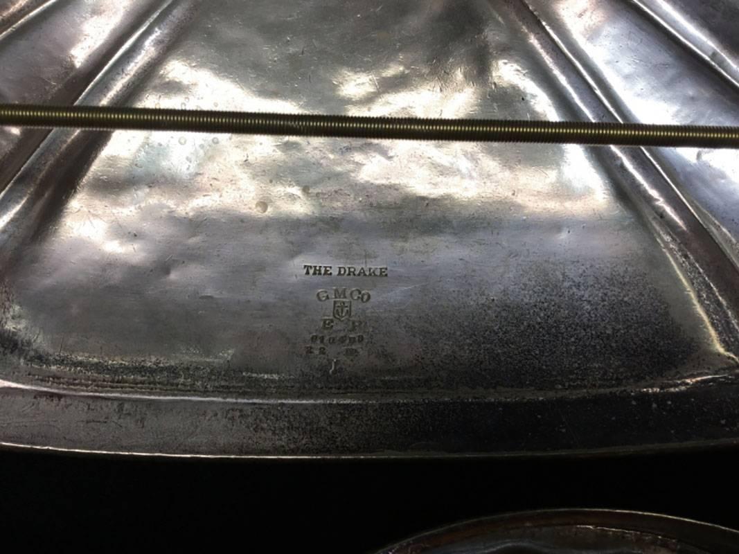 Drake Hotel 'Chicago' Hollywood Regency Grupo Soldado Plateado Chapado en plata en venta