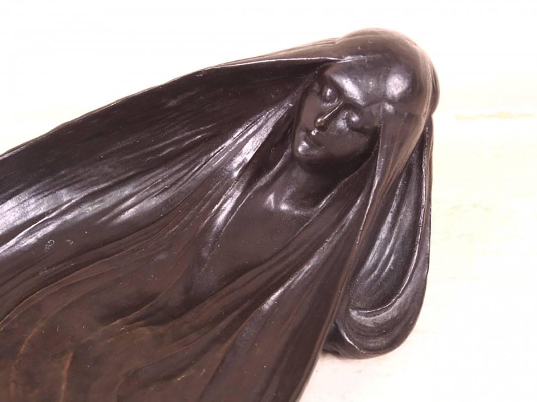 Austrian Gustave Gurschner Vide Poche Bronze Figural Dish