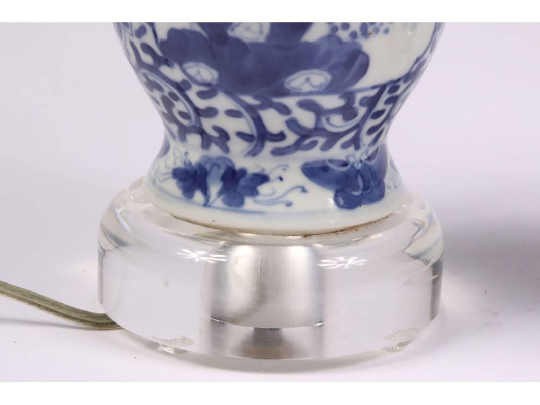 Pair of Blue and White Chinese Lamps In Good Condition In Bridgeport, CT