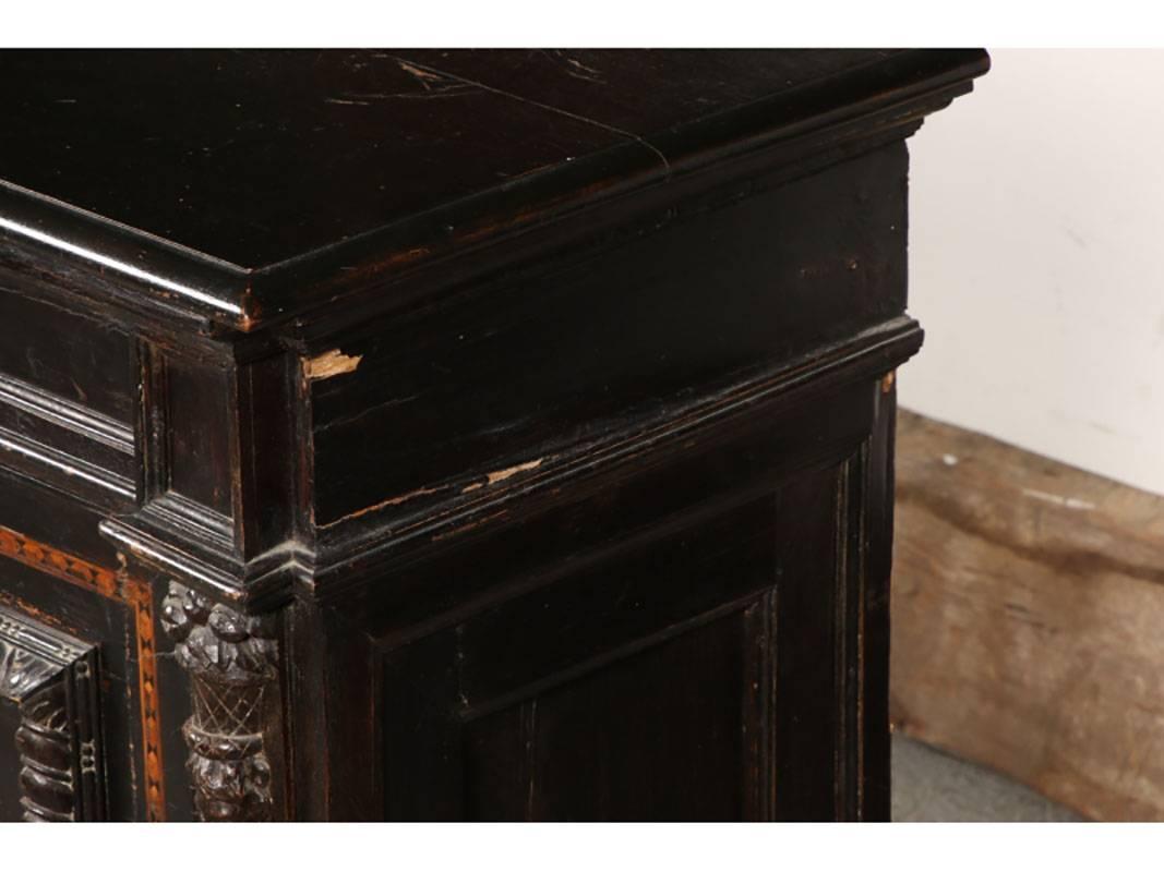 Late 19th Century Renaissance Style Carved Cabinet For Sale 3