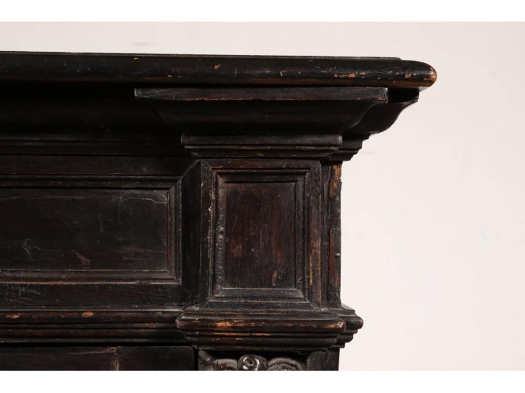 Late 19th Century Renaissance Style Carved Cabinet For Sale 5