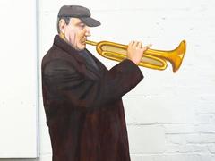 Tatyana Nazarenko: oggetti di scena in legno dipinti a grandezza naturale di una famiglia russa