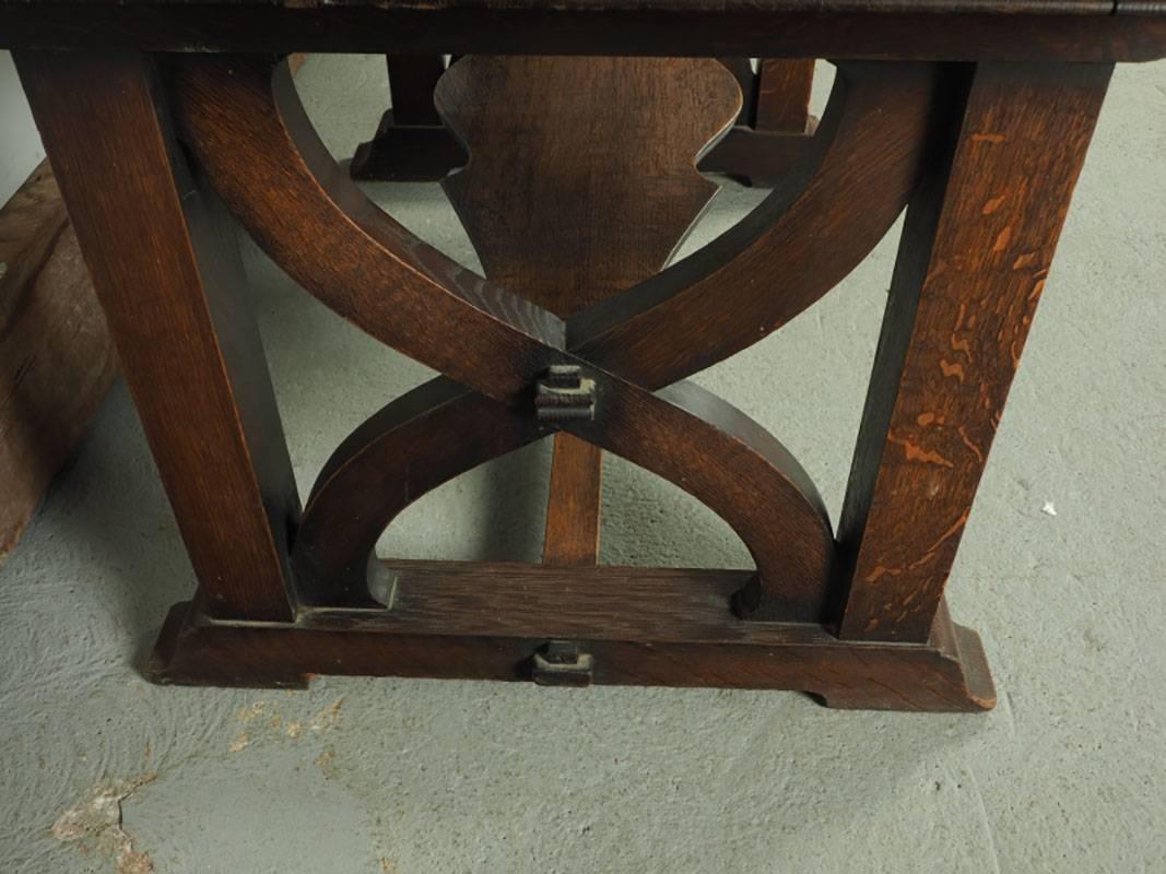 Antique Oak Library Table In Good Condition In Bridgeport, CT