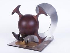 Sculpture abstraite multimédia