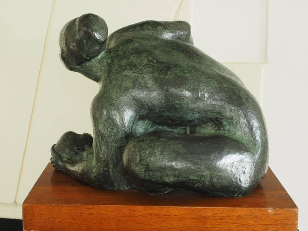 Costaricano Scultura in bronzo di una madre e di un bambino di Olger Villegas in vendita