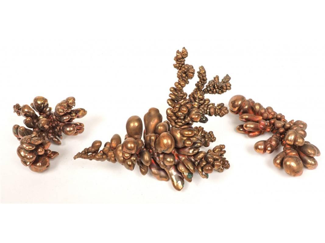 Created by multi disciplinary artist Yvette Jarreau.
Artist made molten copper cold dropped sculptures in Abstract Organic form. Various shapes, sizes and textures. Some pieces show breakage.