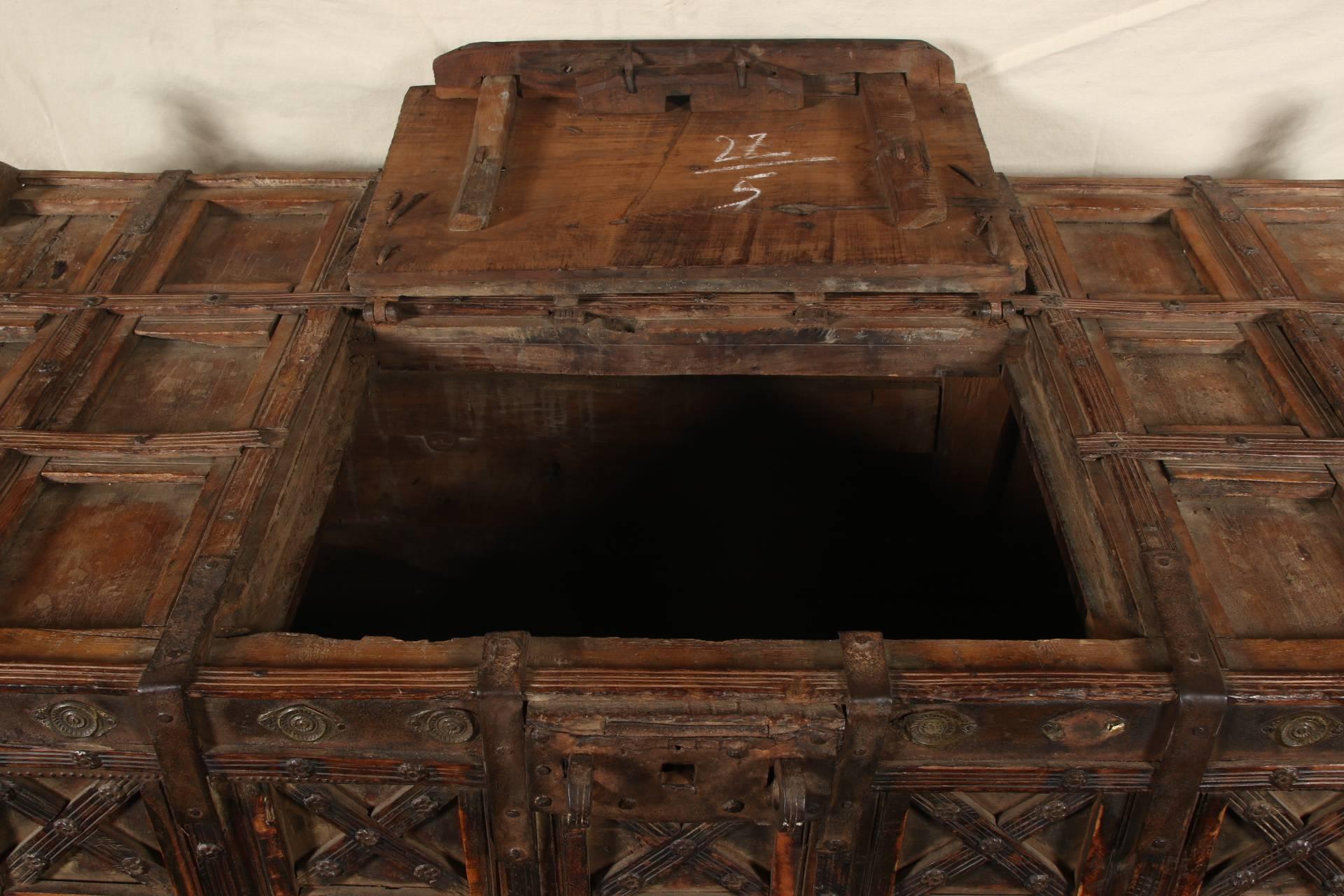 Massive Antique Indian Carved Wood Dowry Chest In Good Condition For Sale In Bridgeport, CT