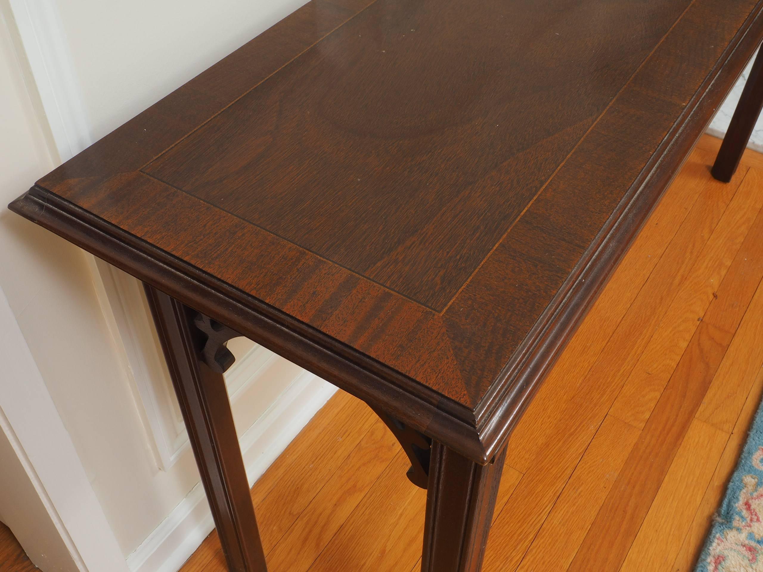 Vintage Mahogany Console Table In Good Condition In Bridgeport, CT