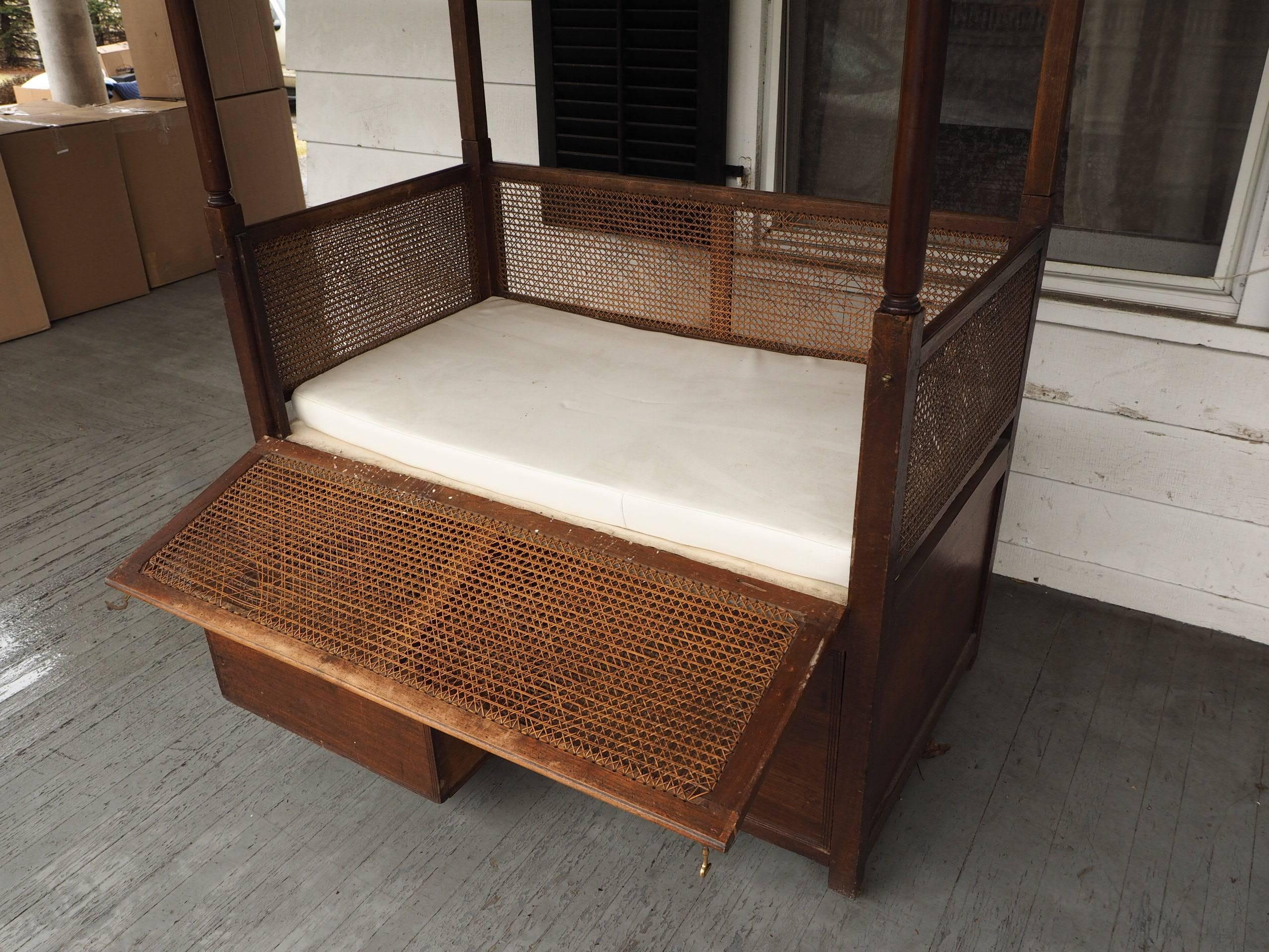 19th Century Fine Antique Anglo-Indian Youth Canopy Bed