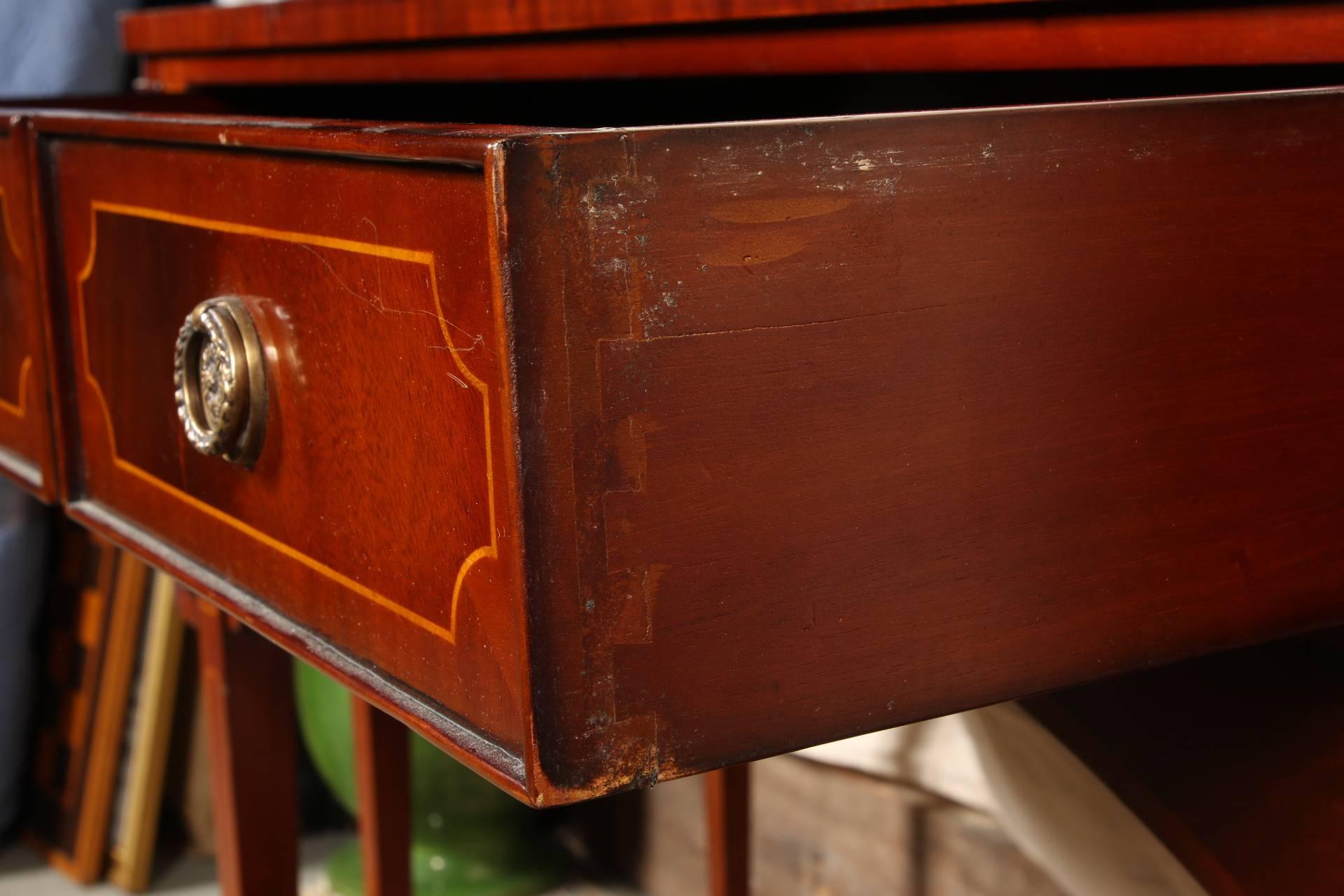 Federal Mahogany Bow Front Side Board with String Inlay