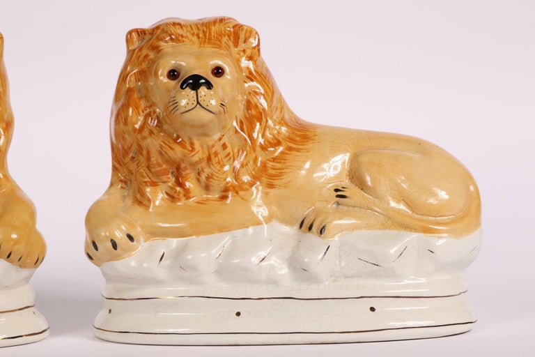 Pair of Vintage Ceramic Lion Figures For Sale at 1stDibs