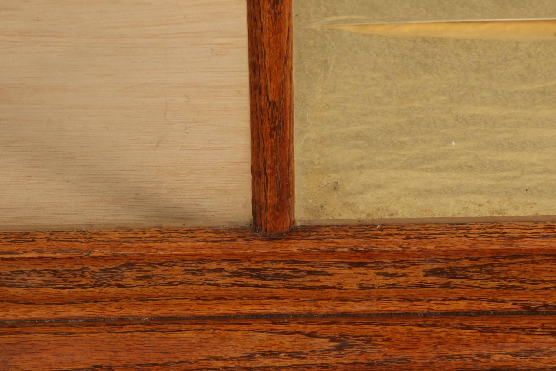 Antique Oak Country Store Display Case In Good Condition In Bridgeport, CT