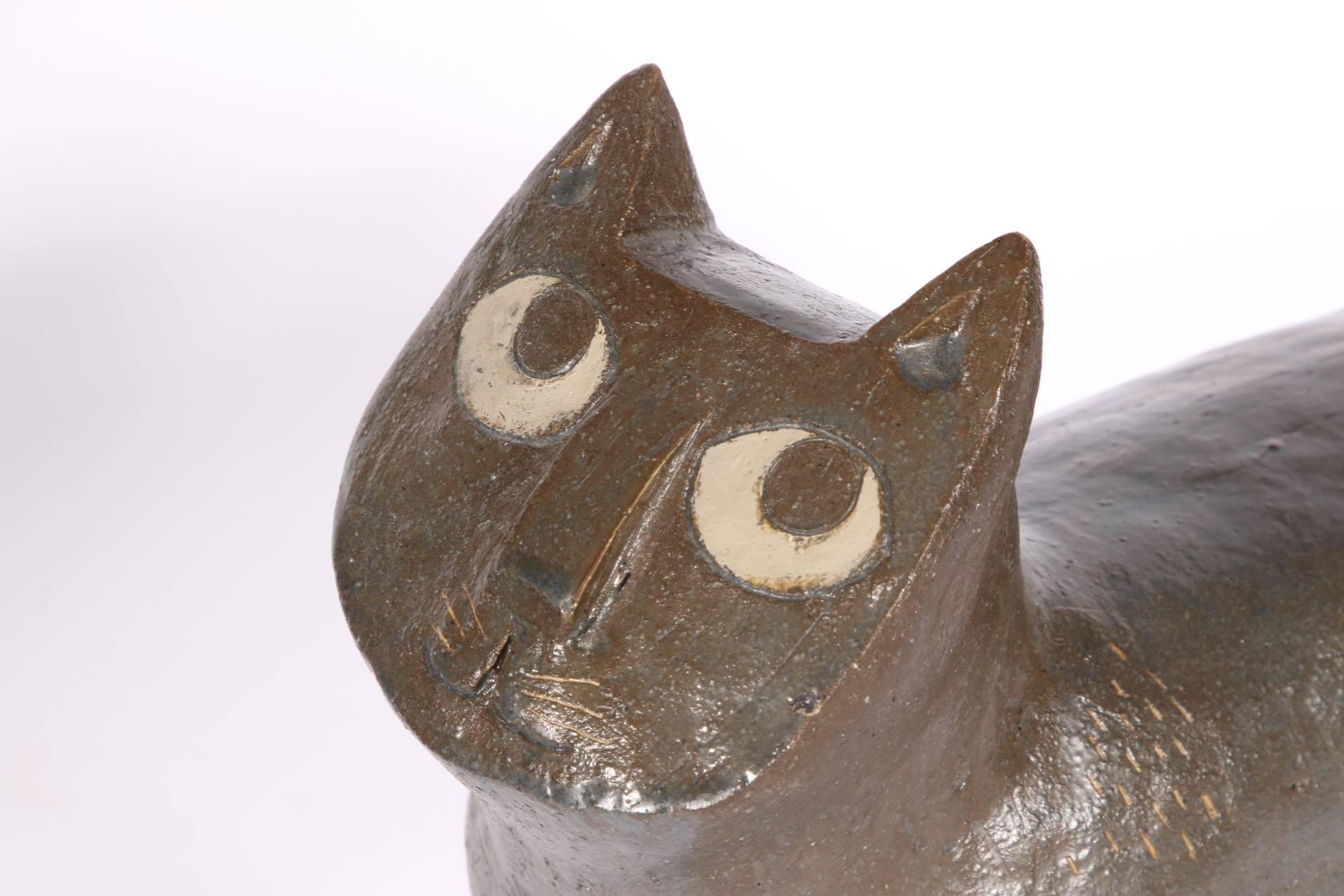 Gloria Maliarik Midcentury Art Pottery Cat In Good Condition In Bridgeport, CT