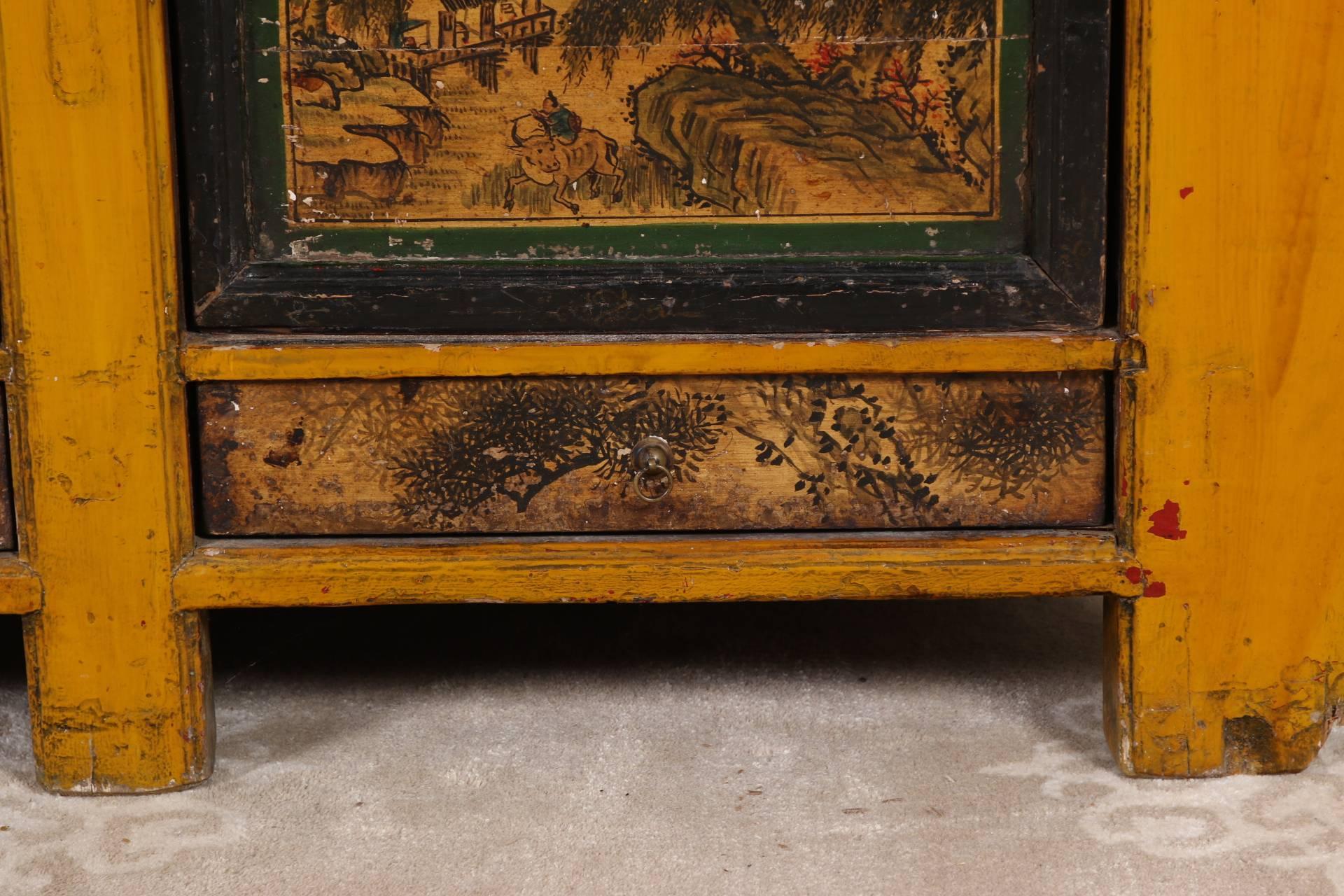 Antique Chinese Yellow Paint Decorated Cabinet In Good Condition In Bridgeport, CT