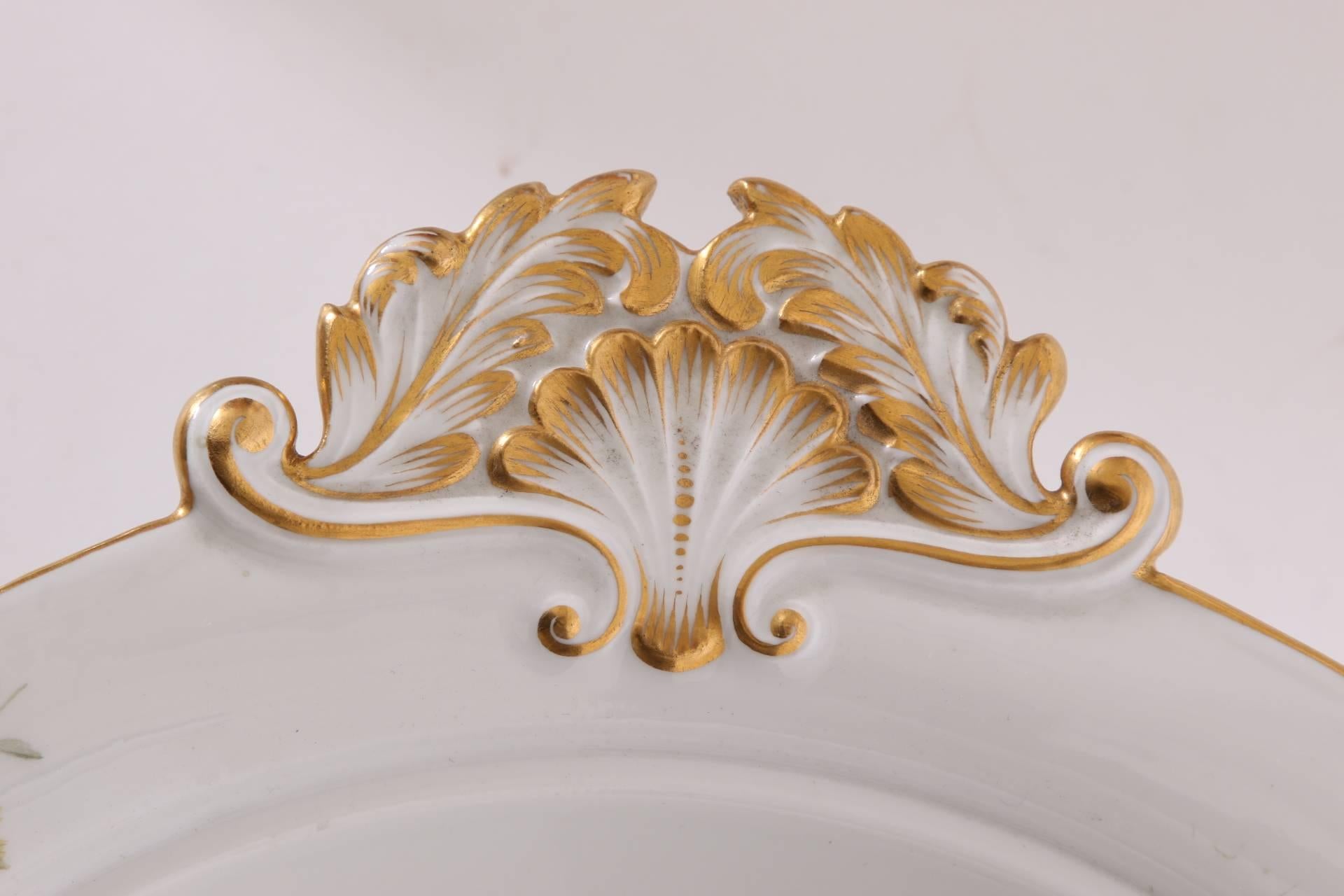 Sopera Vintage Meissen con Tapa y Figura de Putto siglo XX en venta