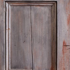 Armadio decorato con vernice in stile svedese