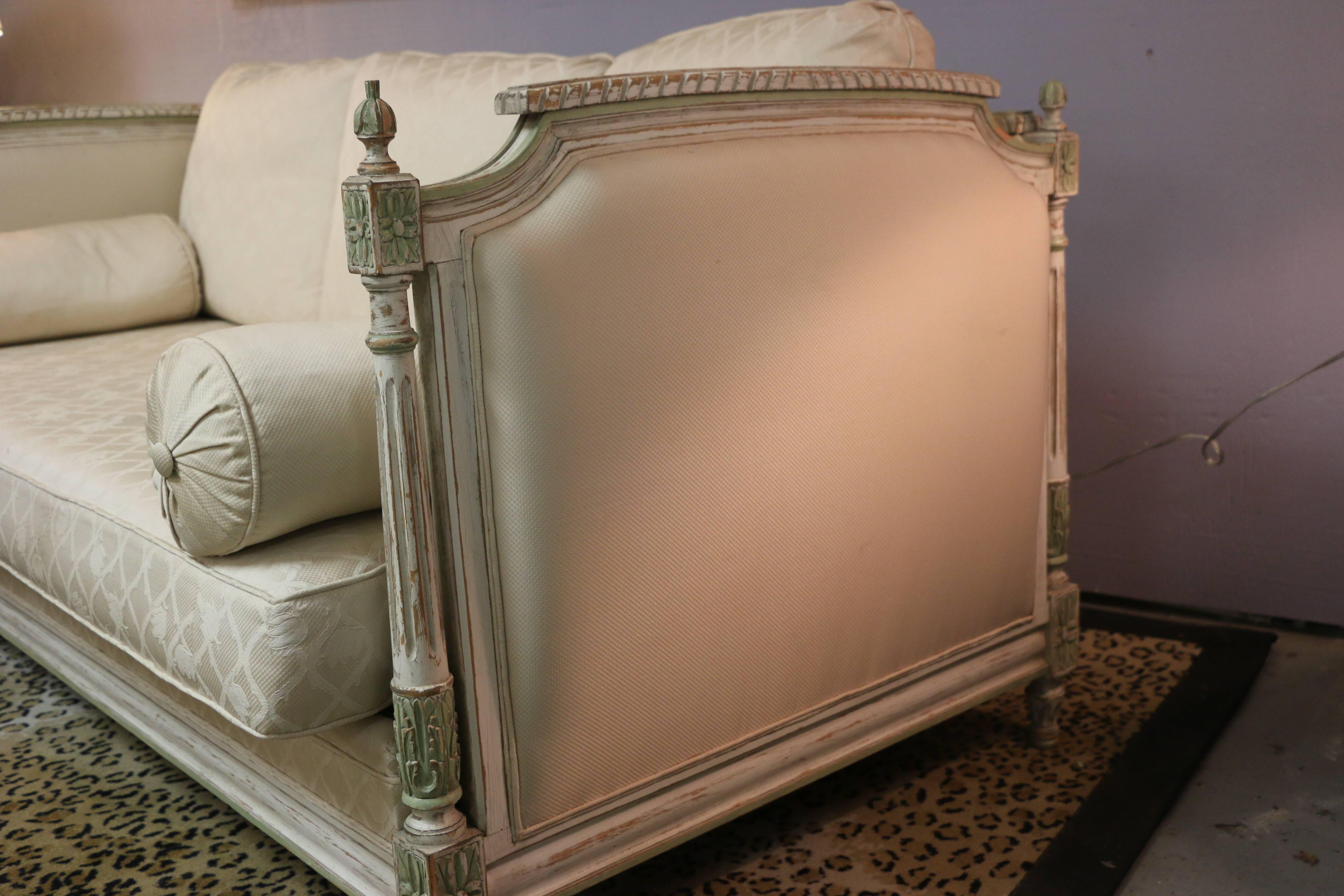 Antique Louis XVI Style Daybed or Settee 3
