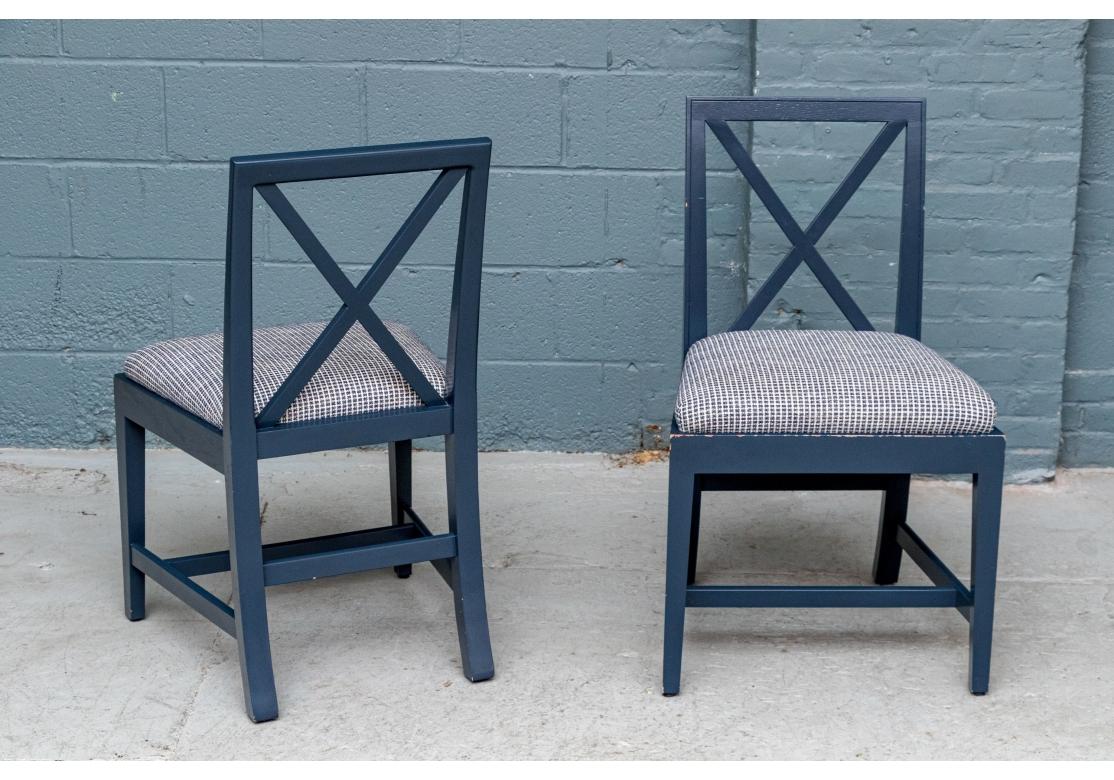 Satz von 6 blauen Emaille Farbe dekoriert Esszimmerstühle (Unbekannt) im Angebot