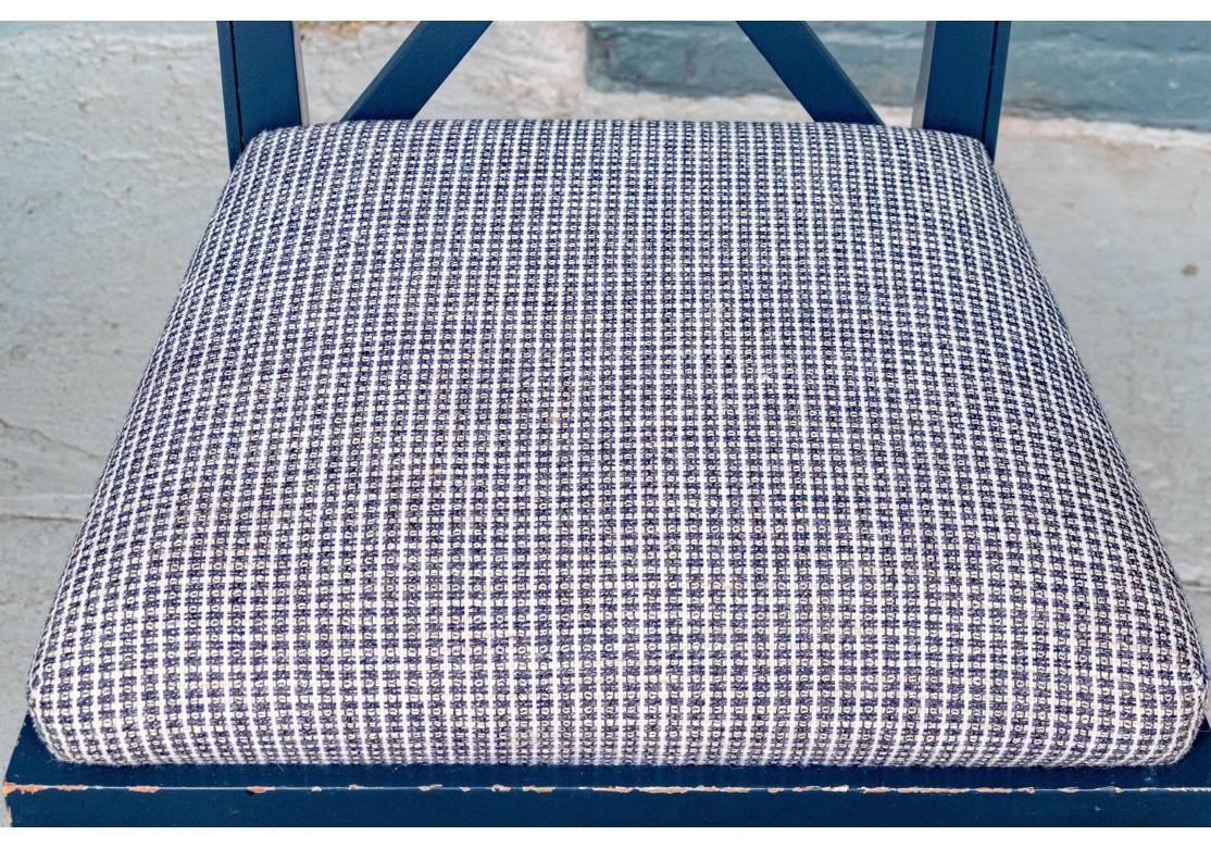 Satz von 6 blauen Emaille Farbe dekoriert Esszimmerstühle (Stoff) im Angebot