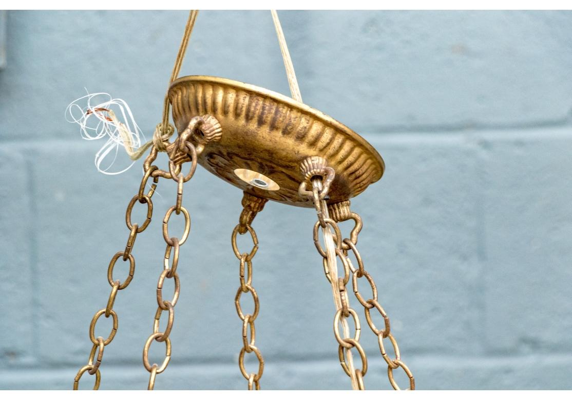 Dorato Elegante stile francese di repertorio  Lampadario a 5 luci in metallo dorato in vendita