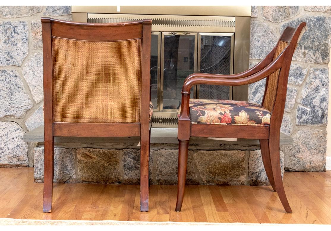 Paire de fauteuils à dossier canné en acajou Baker de style Campaigner en vente 10