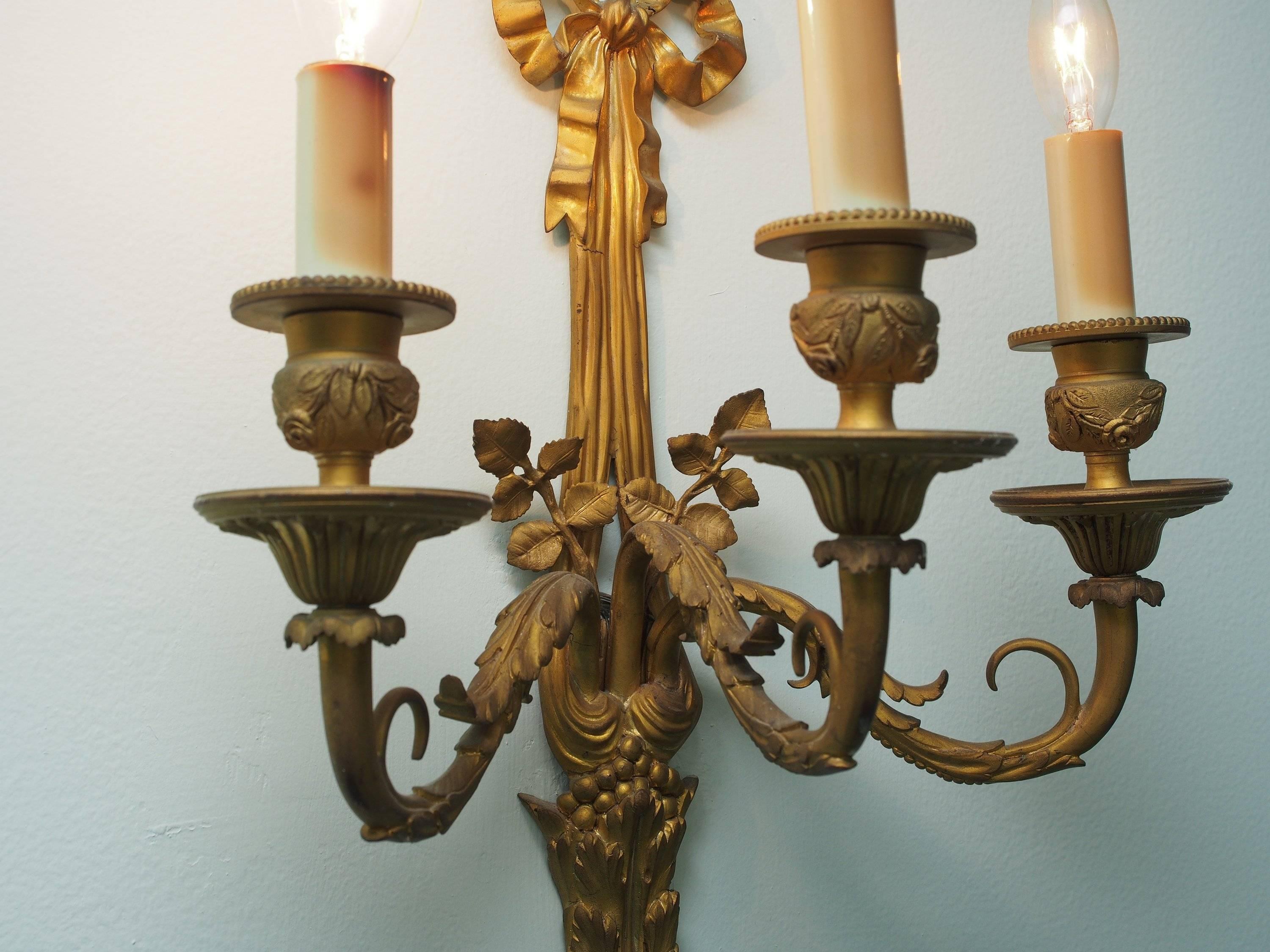 Pair of Louis XVI Style Dore Bronze Wall Sconces In Excellent Condition In Bridgeport, CT