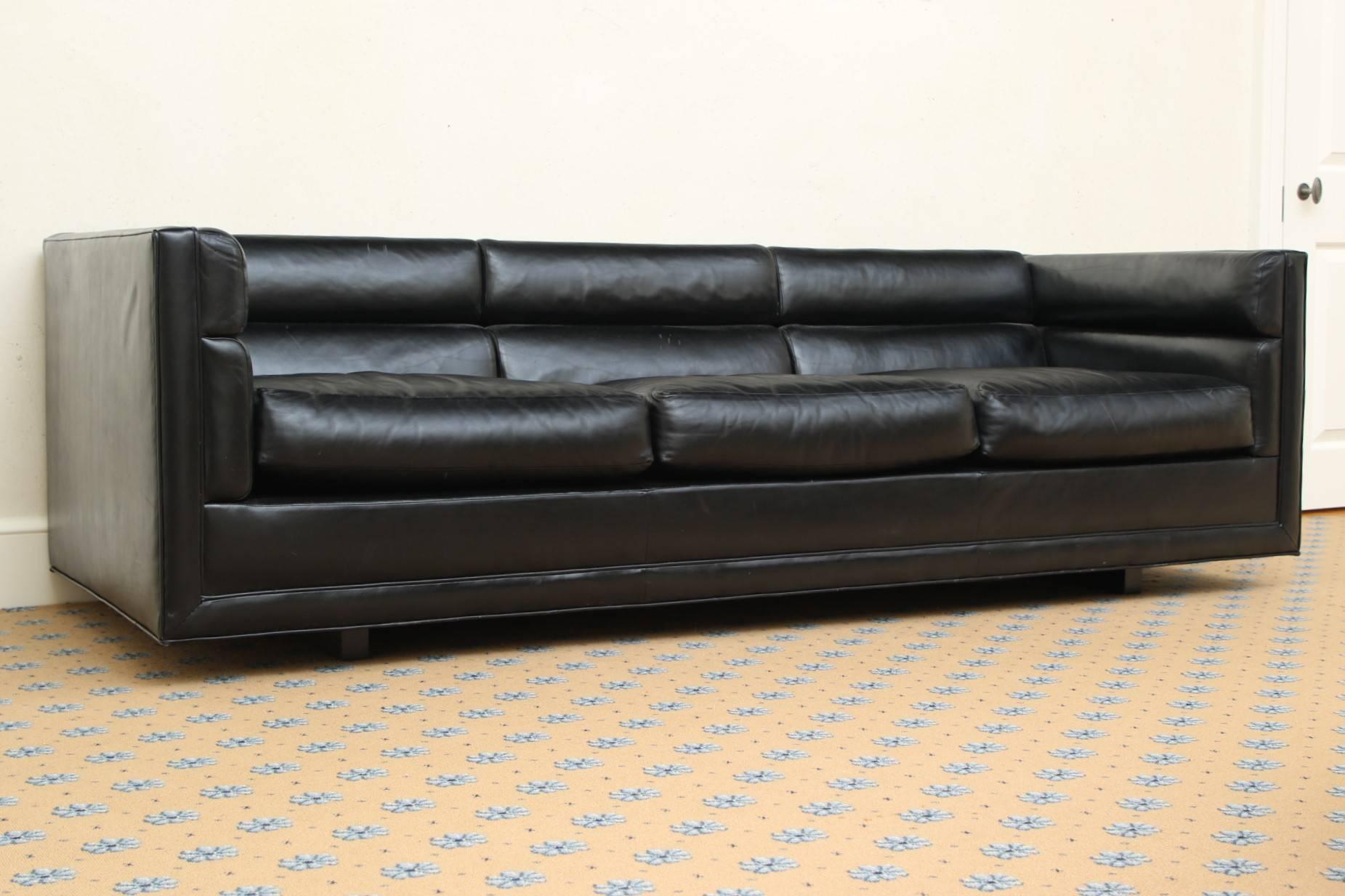 Dunbar Black Leather Sofa In Good Condition In Bridgeport, CT