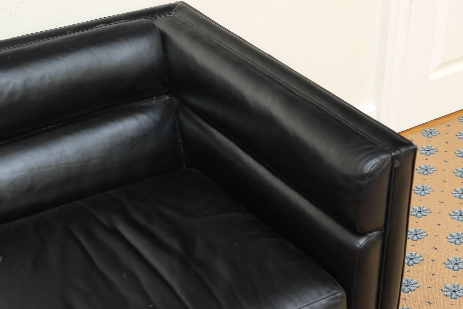 Dunbar Black Leather Sofa 1